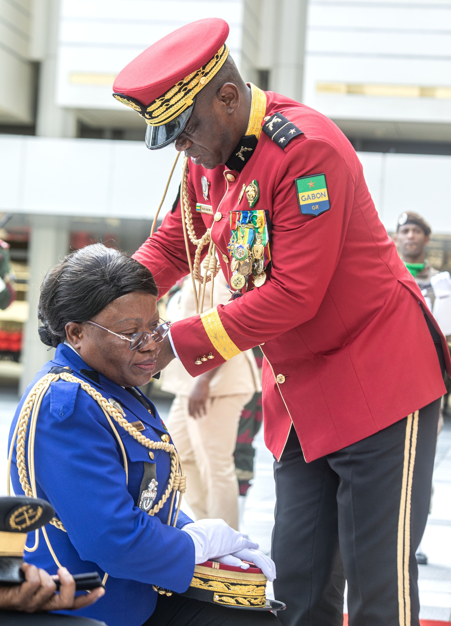 Remise de Galons par le Président Brice Clotaire Oligui Nguema aux Officiers Généraux des Forces de Défense