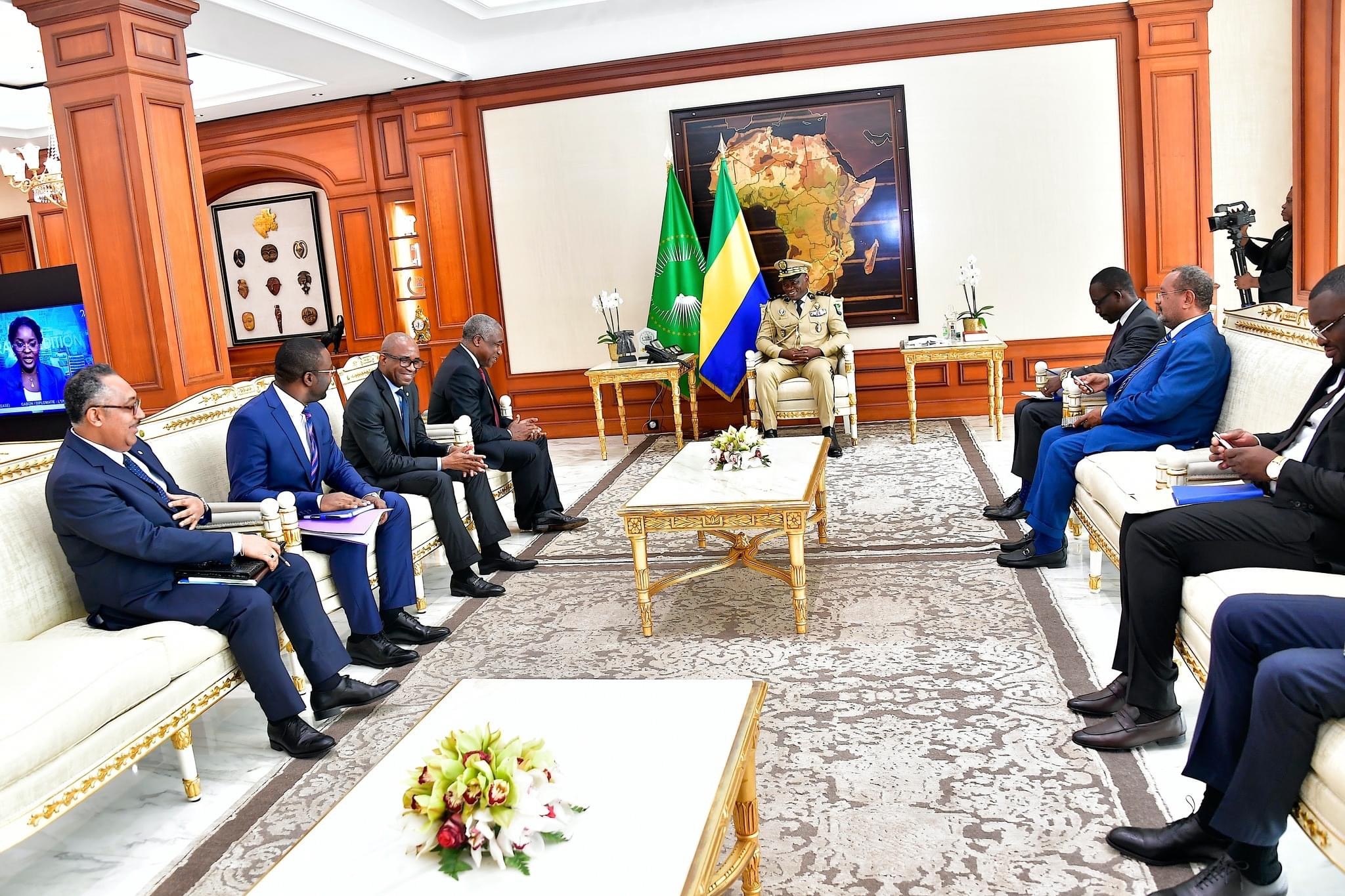 Le Président Oligui Nguema Rencontre la BDEAC pour Discuter du Financement des Infrastructures au Gabon