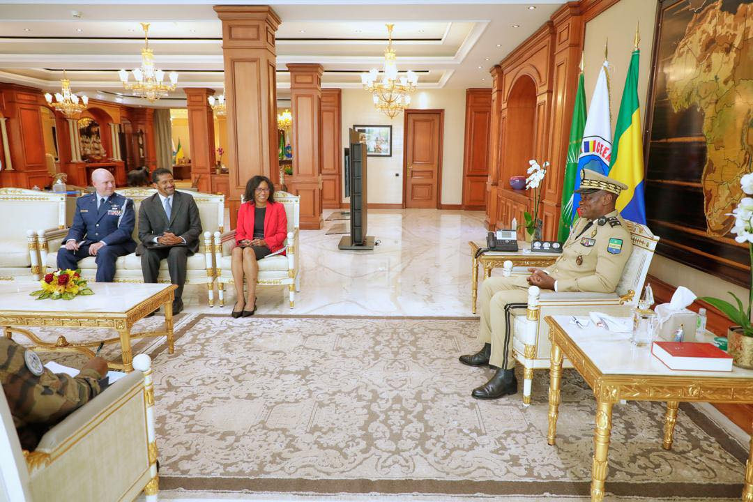 Le Président de la République et l’Ambassadrice Fitzpatrick Renforcent les Liens Gabon-USA
