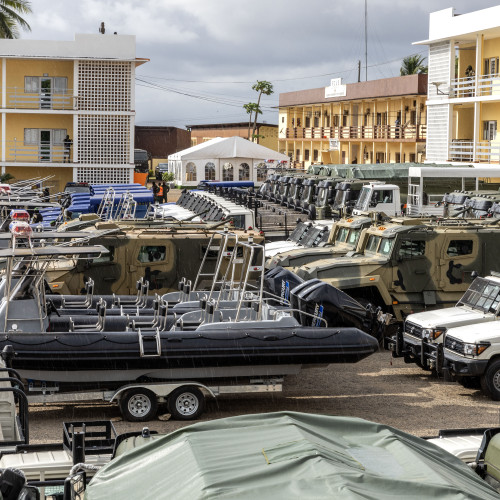 Renforcement des Forces de Défense et de Sécurité Gabonaises : Le Président de la République dote l'armée de nouveaux équipements