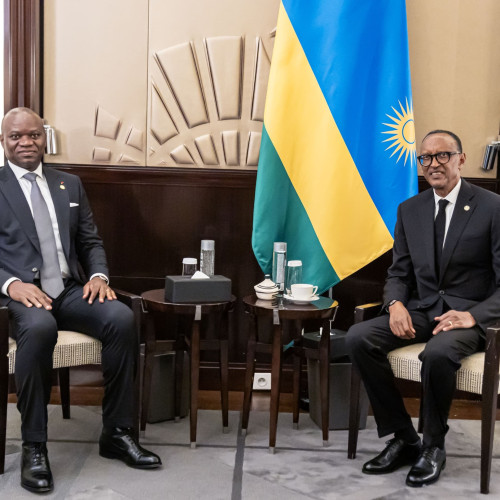 Le Gabon et le Rwanda renforcent la coopération bilatérale au Sommet de la Francophonie